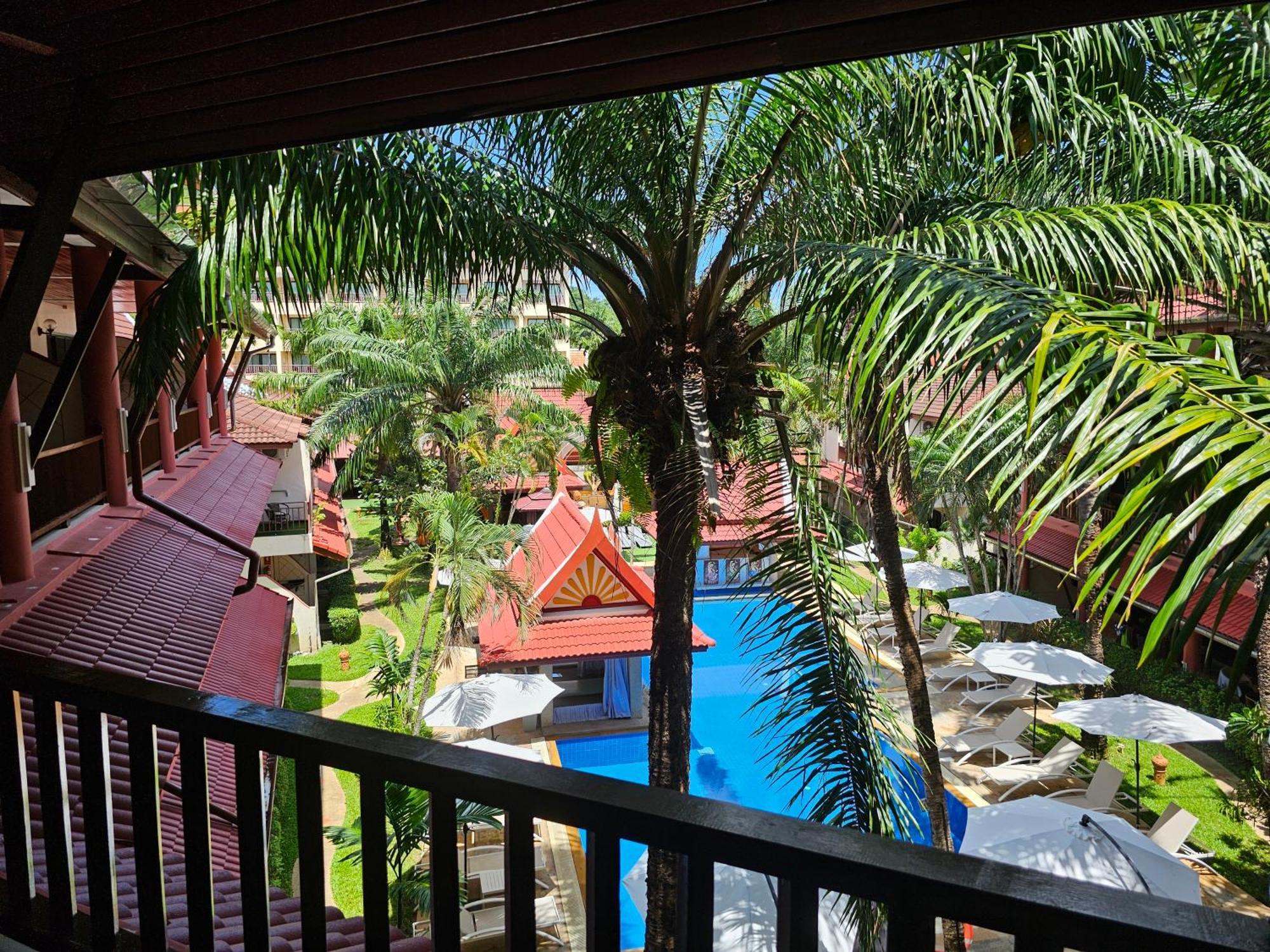 Sai Rougn Apartment Patong Eksteriør bilde