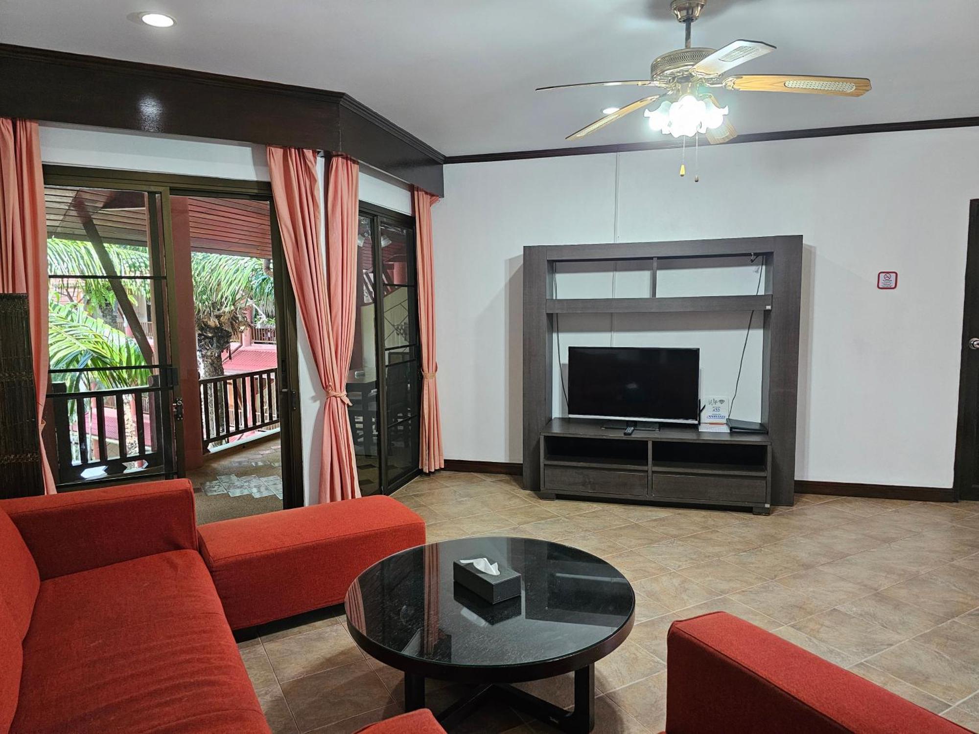 Sai Rougn Apartment Patong Eksteriør bilde