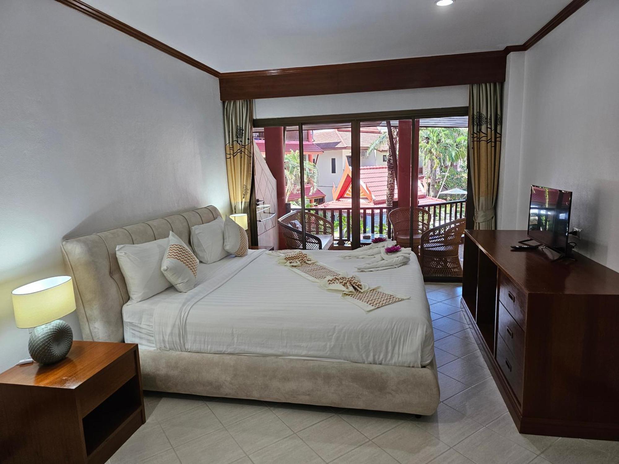 Sai Rougn Apartment Patong Eksteriør bilde