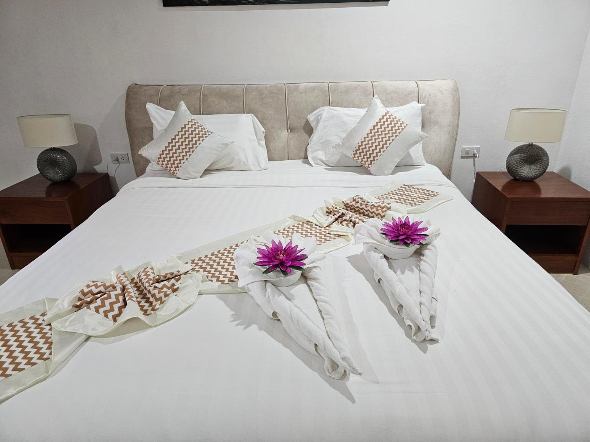 Sai Rougn Apartment Patong Eksteriør bilde