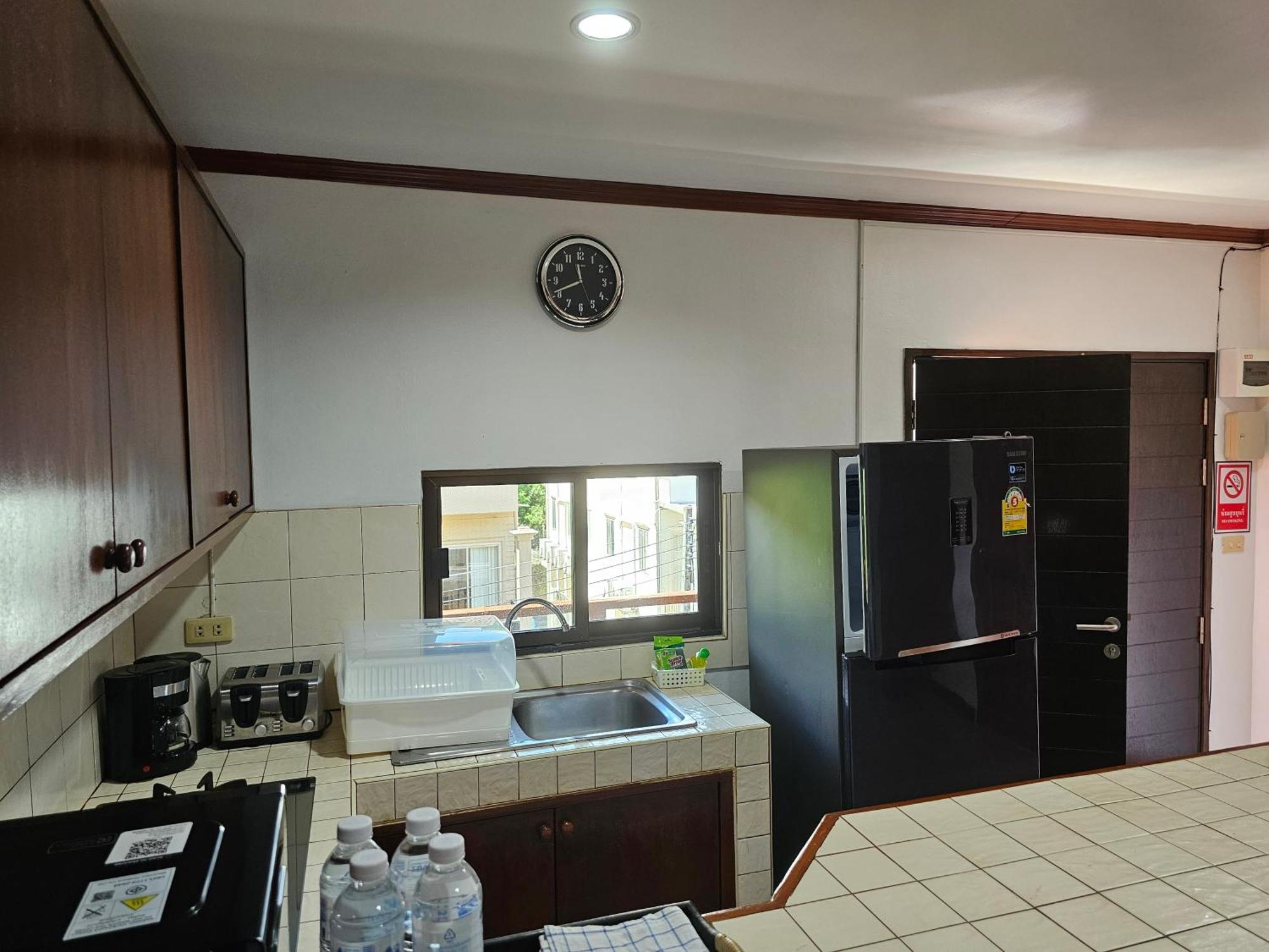 Sai Rougn Apartment Patong Eksteriør bilde