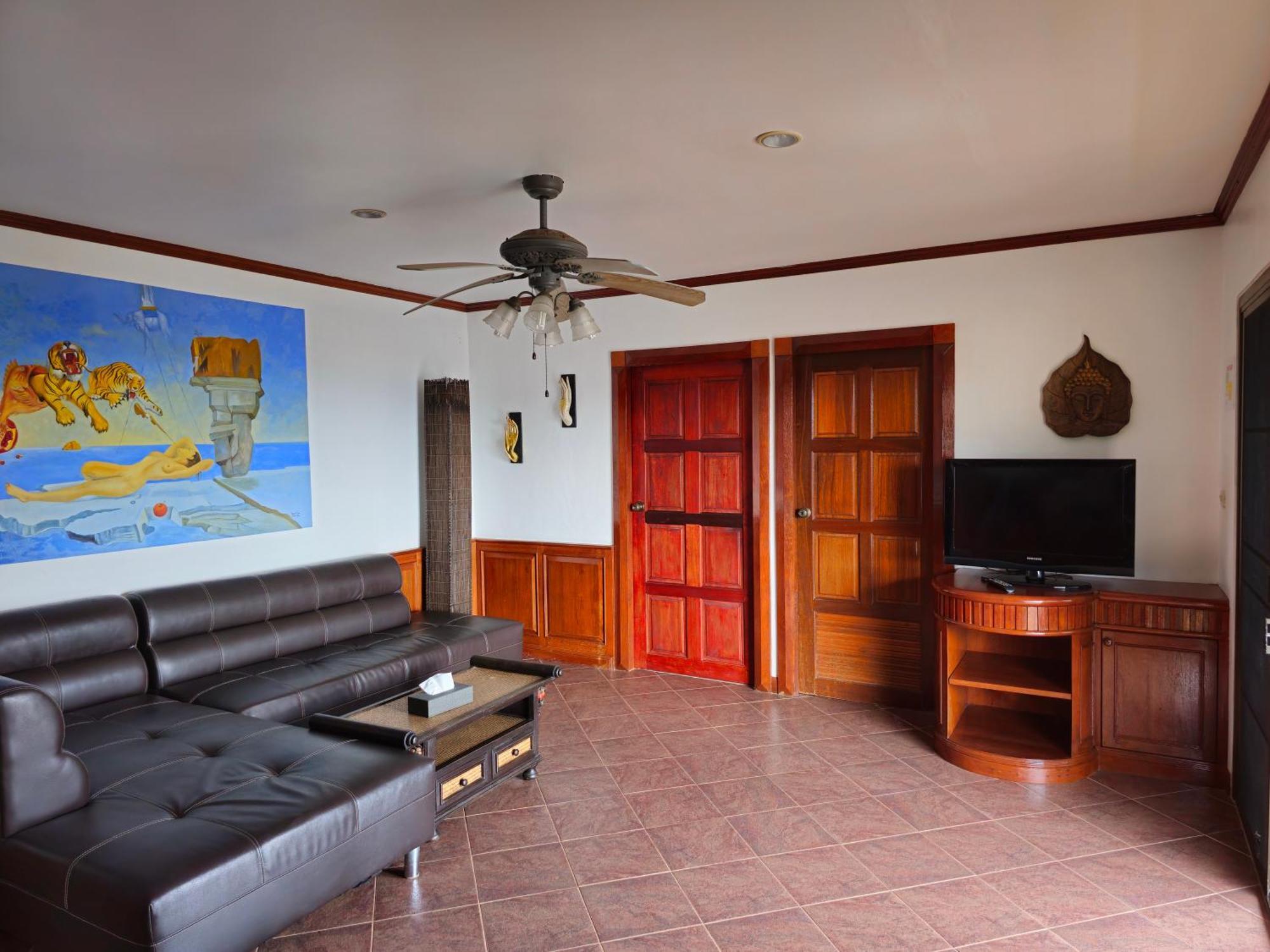 Sai Rougn Apartment Patong Eksteriør bilde